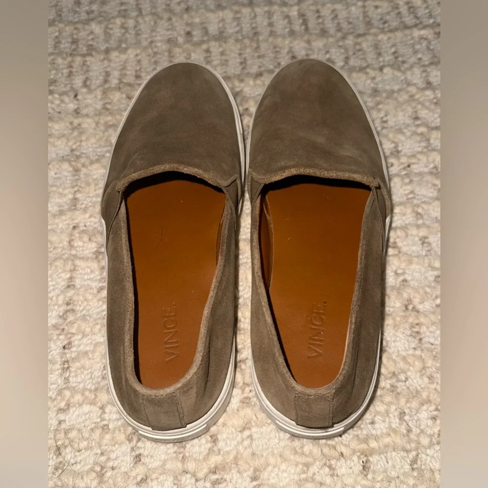 VINCE. Preston-B Slip On Suede Sneakers in Light Brown Size 7.5